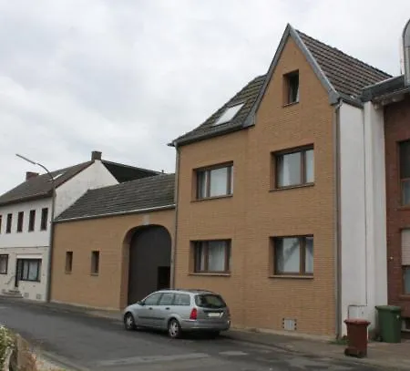Friendly Home - Klinkerhof Bornheim  Exterior photo